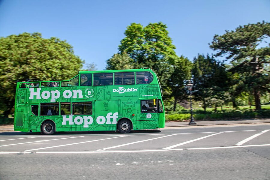Dublin: Hop-on Hop-off Tour with Live German Commentary - Practical Tips for a Smooth German-Language Day