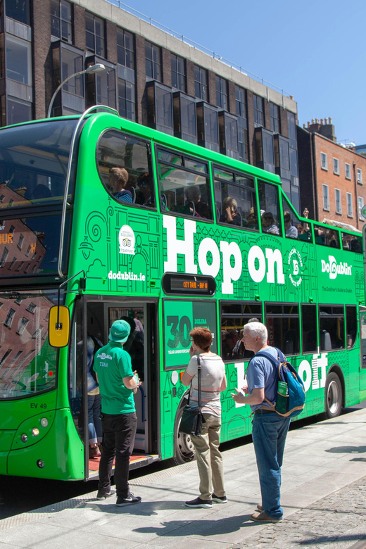 Dublin: Hop-on Hop-off Tour with Live German Commentary - A Live German Guide on an Open-Top Dublin Bus