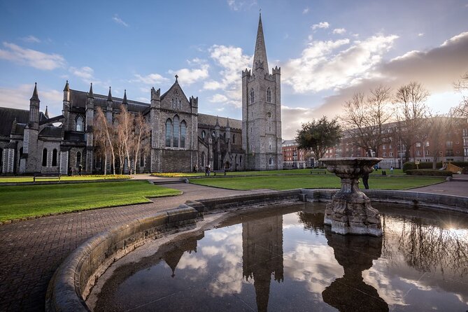 Dublin in a Day: Dublin Castle, Book of Kells, Guinness & Whiskey - Starting at Molly Malone, then getting your bearings fast