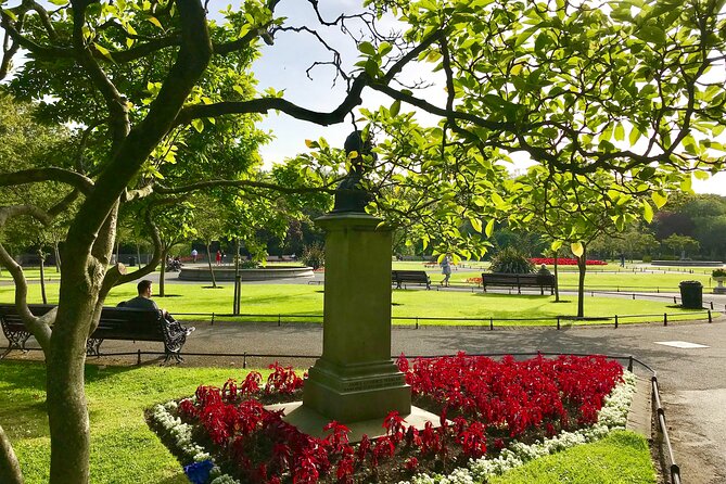 Dublin, in a day, on foot. History, culture & architecture! - What makes the guiding feel different