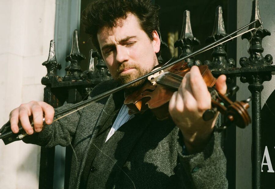 Dublin: Irish Music Walking Tour with Live Performance - Storytelling on top of music, not instead of it