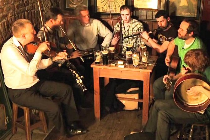 Dublin Irish Musical Pub Tour - Temple Bar is better when someone points you to the right kind of night
