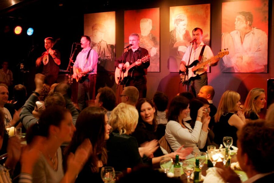 Dublin: Irish Night Show at the Merry Ploughboy Pub - Merry Ploughboy Pub: a Dublin night where the room becomes part of the show