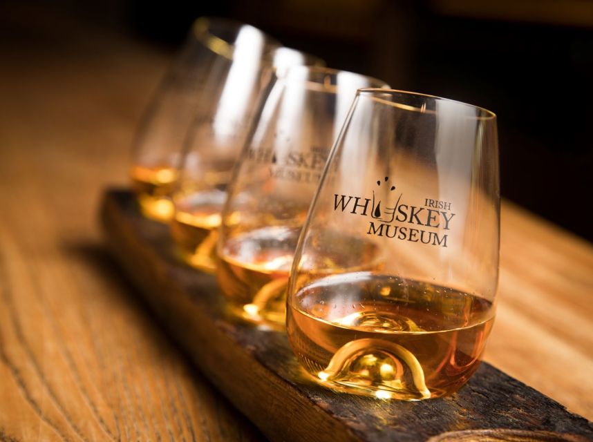 Dublin: Irish Whiskey Museum Tour and Whiskey Tasting - The Tasting: 3 Classics or 4 Premium Whiskeys