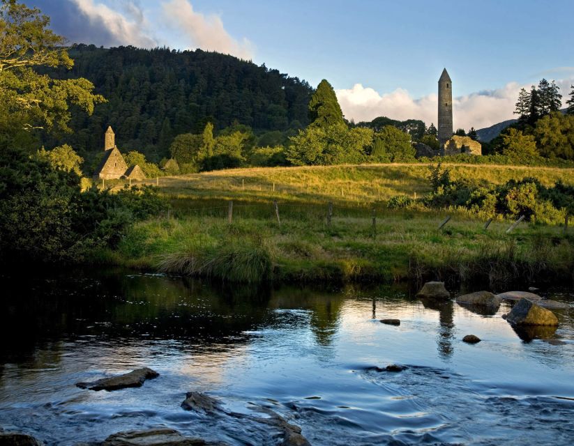 Dublin: Kilkenny, Wicklow & Glendalough Tour & Sheepdog Show - A short guided visit that adds variety to the drive day