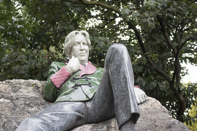 Dublin Off-The-Beaten-Path Private Literary Walking Tour - How the guide changes the feel of the walk