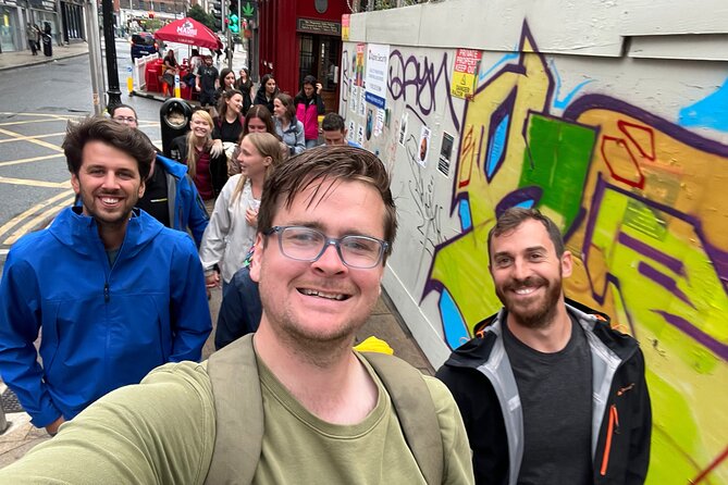 Dublin Out-Off-Tourist-Path Pub Tour and Tastings with a Local - Slatterys on Mary Street: Irish Food Optional, Whiskey and Gin Included