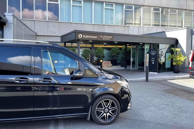 Dublin: Private Chauffeur Tour - Dublin Castle Courtyards, with Admission Not Included