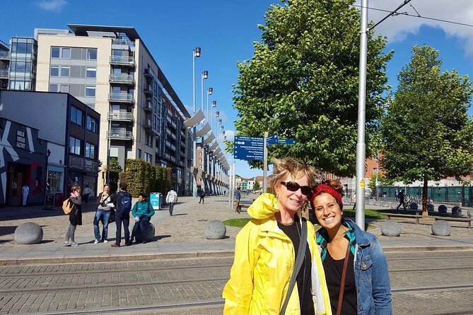 Dublin Private Custom Tour with a Local, Highlights & Hidden Gems - Trinity College and the Student Life Angle, Plus Iconic Shopping Streets