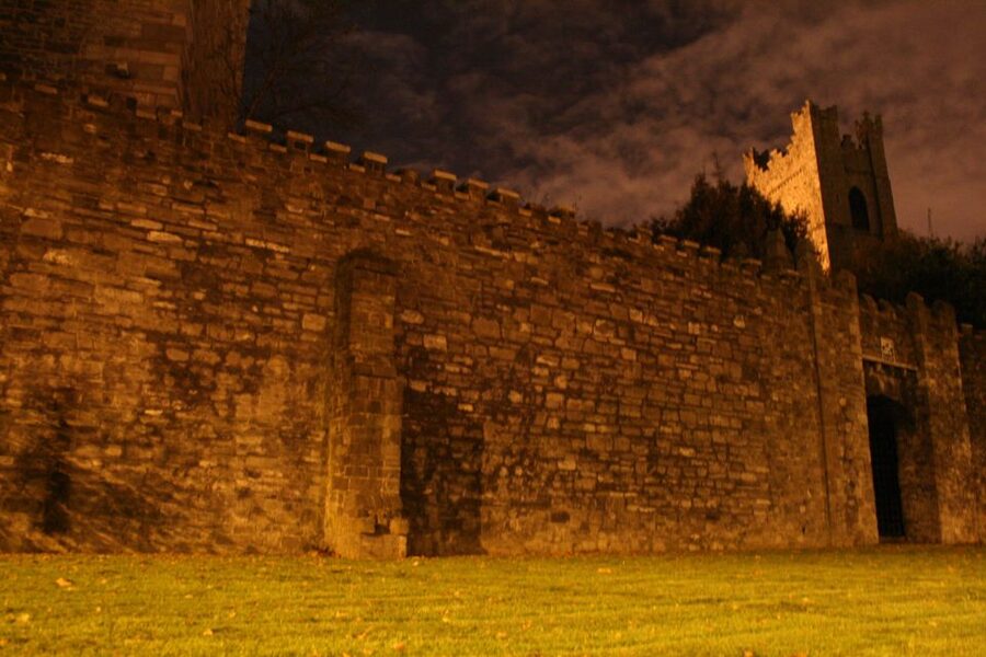 Dublin's Haunted History Walking Tour - How good guides make the difference (Darragh, Kate, Lydia, Finn)