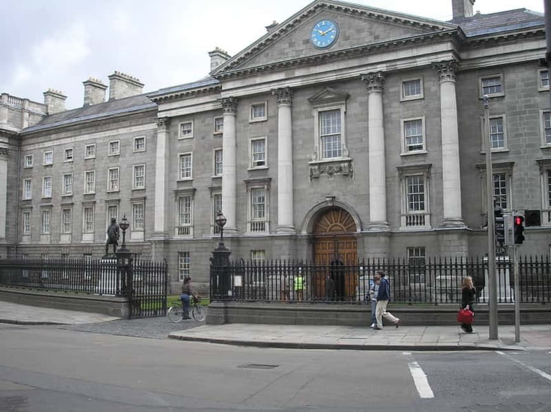 Dublin: Sightseeing Walking Tour in German - Key things about this German walking tour in Dublin