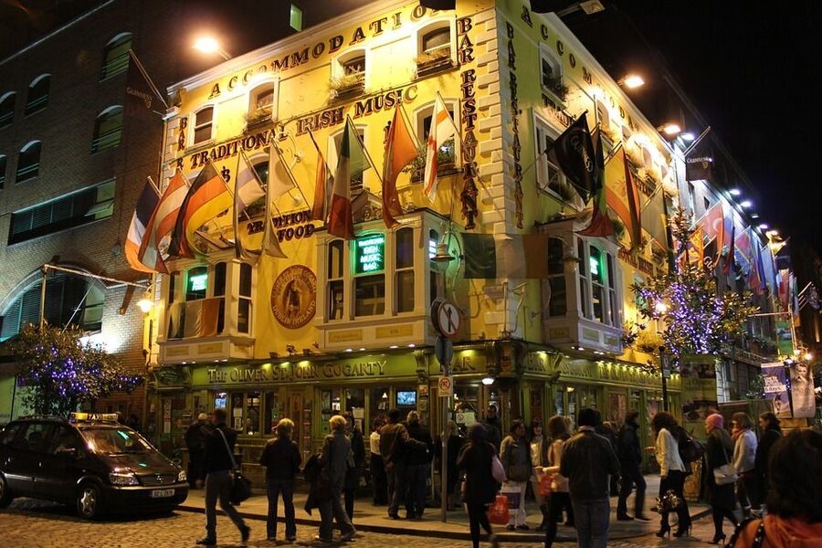 Dublin Temple Bar Night Tour - Wheelchair accessible, but plan for a night out