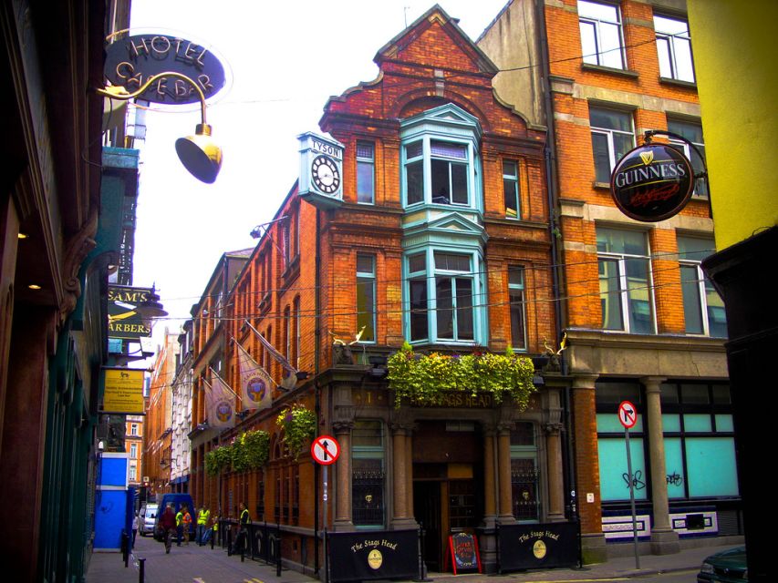 Dublin Temple Bar Night Tour - Meeting on Barnardo Square, and how the timing feels