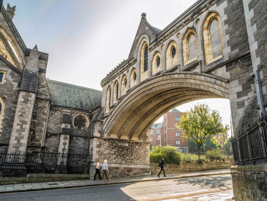 Dublin: The Dublin Pass with Tickets to 40+ Attractions - Guinness Storehouse and Jameson Bow St.: the headliners with timing