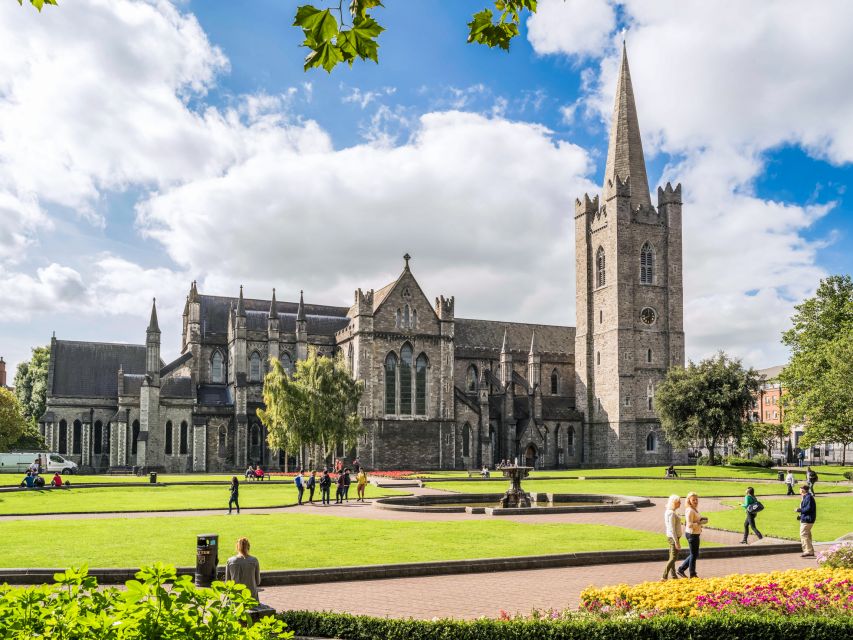 Dublin: The Dublin Pass with Tickets to 40+ Attractions - Food on Foot and whiskey extras for a more personal Dublin