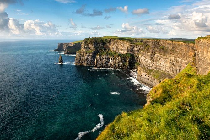 Dublin to Cliffs of Moher, Burren, Wild Atlantic Way, Galway Tour - Dunguaire Castle drive-by near Kinvarra: quick looks, big name connections