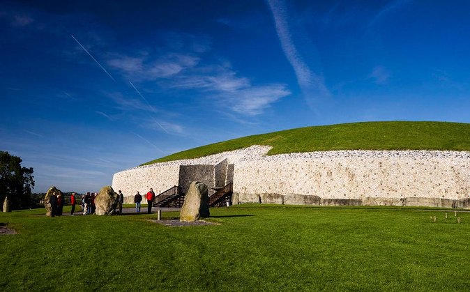 Dublin to Newgrange, Monasterboice Small Group Guided Tours - A simple, car-free way to hit the Boyne Valley