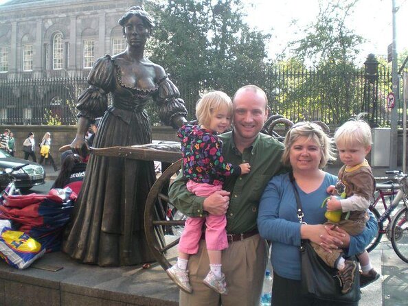 Dublin Traditional Irish 3 Course Meal Walking Tour with Local - Key highlights you should care about