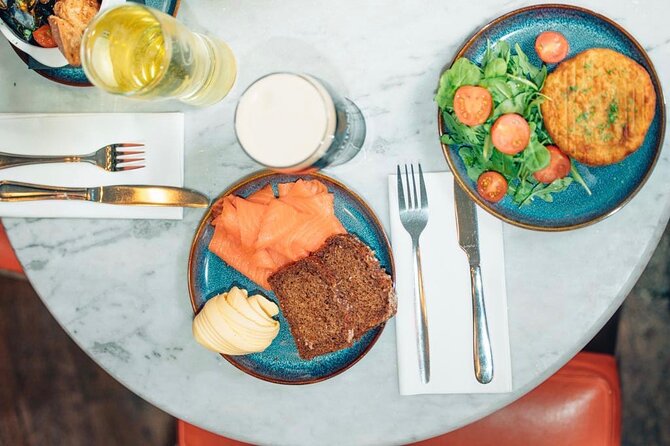 Dublin Traditional Irish 3 Course Meal Walking Tour with Local - Drinks, portions, and dietary needs: what to plan for