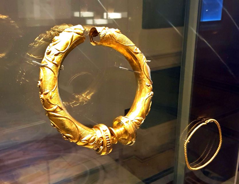 Dublin: Treasures of Ireland Museums Private Tour - Key things you’ll notice on this Museums of Dublin tour