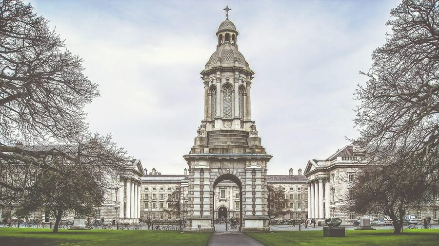 Dublin walking tour: ghosts & haunted places - Science and medicine darkness, Hellfire Club reputation, and Dublin’s sharp edges
