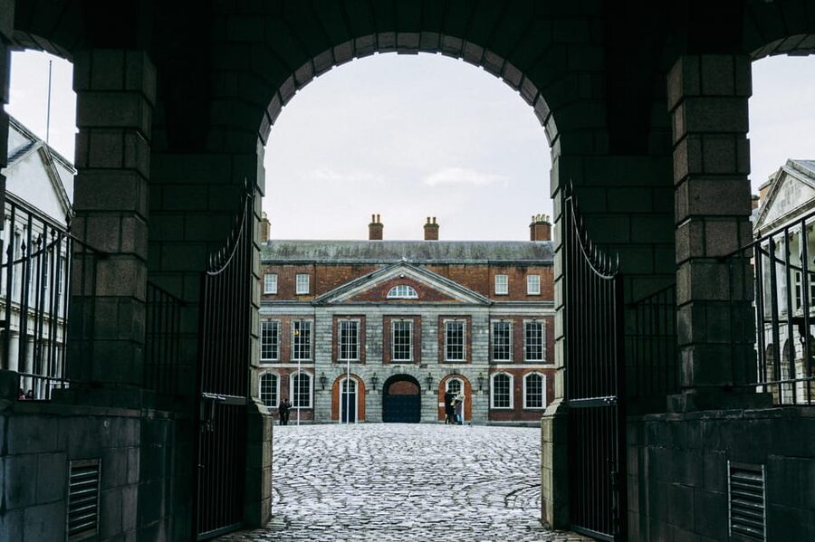 Dublin Walking Tour: Top 10 highlights - Where Guinness Heritage and the River Liffey Fit In