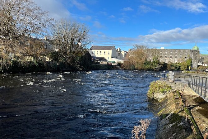 Explore Galway City Walking Tour - Why this 1 hour 40 minute Galway walking tour is great for day one