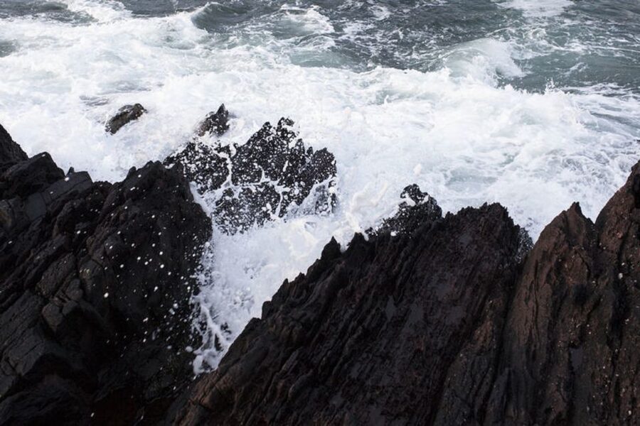 From Cork: Full-Day Guided Tour to Dingle Peninsula - Dingle town: the peninsula heart, where you can actually wander