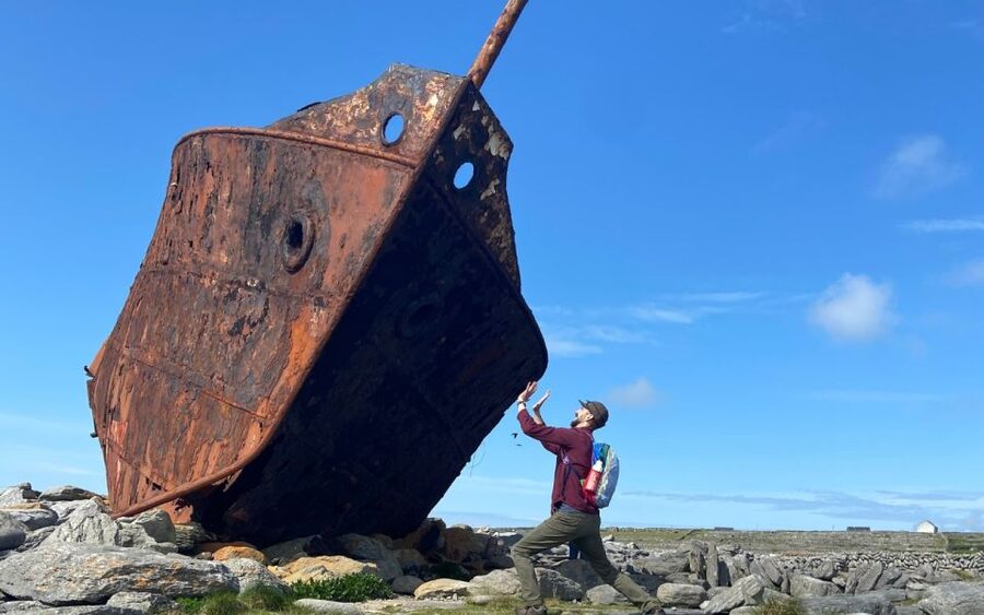 From Doolin: Day Trip to Inisheer with Bike or Bus Tour - Practical timing and how to plan your energy