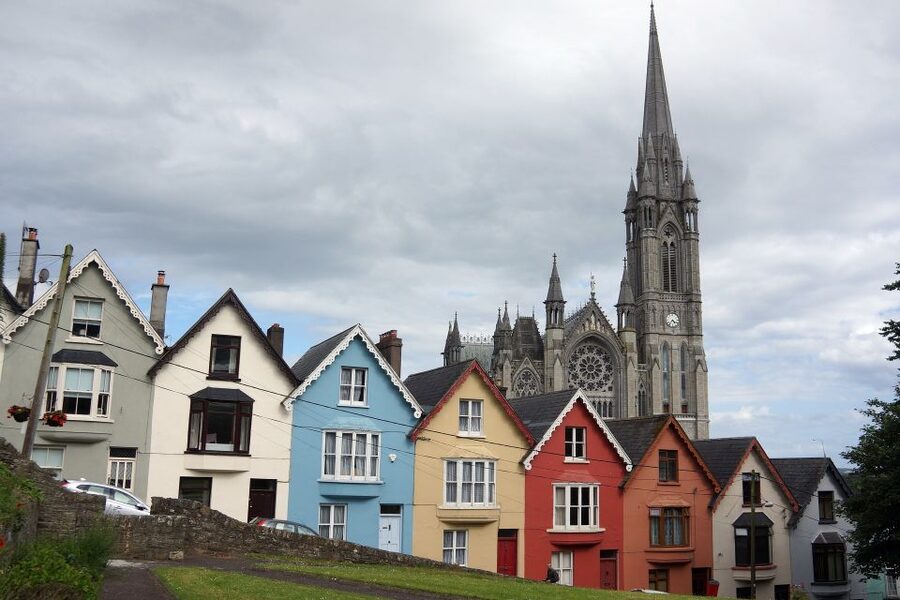 From Dublin: 4-Day Southern and Western Coast Tour - Day 1 Cork and Cobh: Blarney Castle plus Queenstown Story