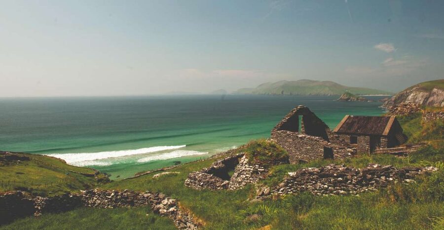 From Dublin: 5-Day Tour to the Southwest with Accommodation - Your small-group setup: Mercedes comfort and a storytelling driver-guide