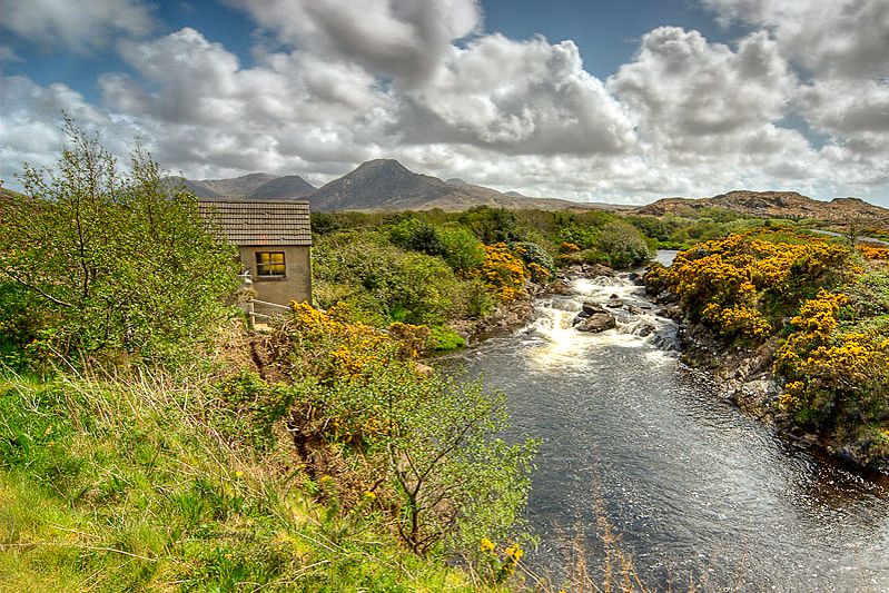 From Dublin: Connemara and Galway Full-Day Tour - Ma’am Valley and Lough Corrib viewpoints that break up the long drive