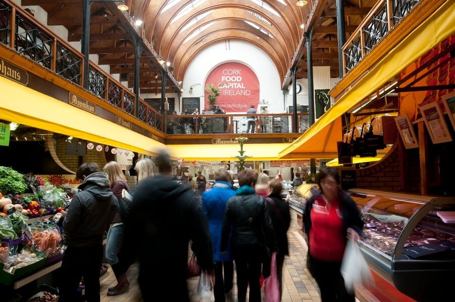 From Dublin:Cork,Cahir Castle,Rock of Cashel Tour in Spanish - Three Stops, One Clear South-Ireland Story