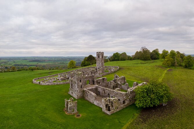 From Dublin: Private Tour to Hill of Tara, Trim Castle and more - Stop 4: Trim Castle, King John’s keep and Anglo-Norman scale