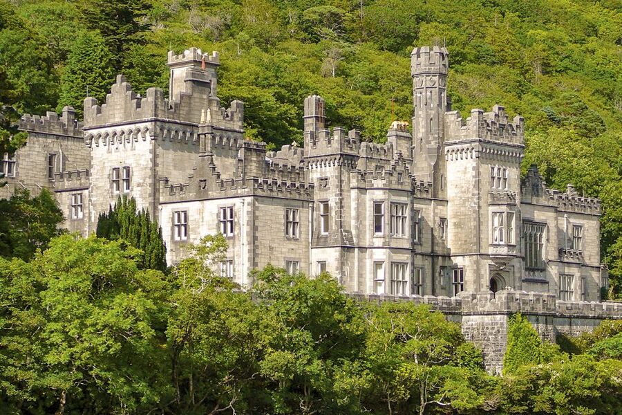 From Galway: Connemara & Kylemore Abbey Full-Day Guided Tour - Getting Out of Galway: The Coach Ride Into Connemara