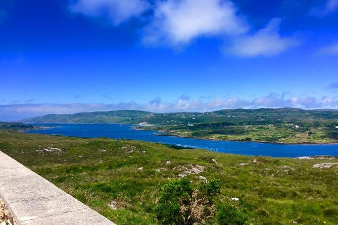 From Galway: Guided tour of Connemara with 3 hour stop at Connemara National Pk. - Galway Bay to Spiddal: the story-filled drive before the big Connemara stops