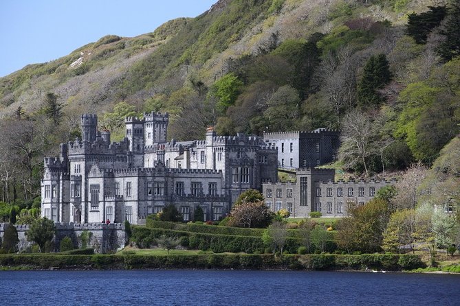 From Galway: Guided tour of Connemara with 3 hour stop in Kylemore Abbey - Kylemore Abbey for real, not just a quick look