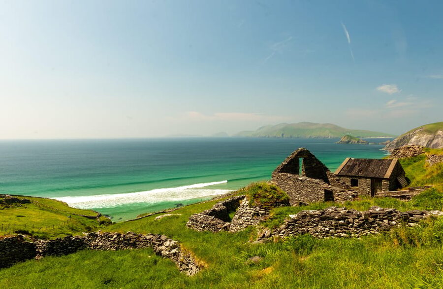 From Killarney: Wild Coast of Dingle Peninsula & Slea Head - From Killarney to Inch Beach: setting the tone fast