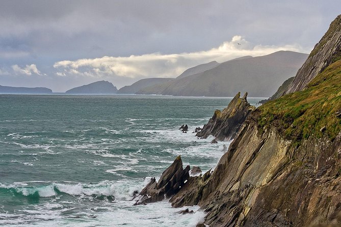 Full-Day Tour of the Dingle Peninsula, Slea Head, and Inch Beach - Slea Head Drive: westward cliff road, Blasket Islands views, and Gaeltacht context