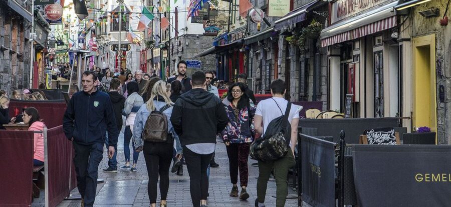 Galway City: Guided 1.5-Hour Walking Tour - Key things to know before you go