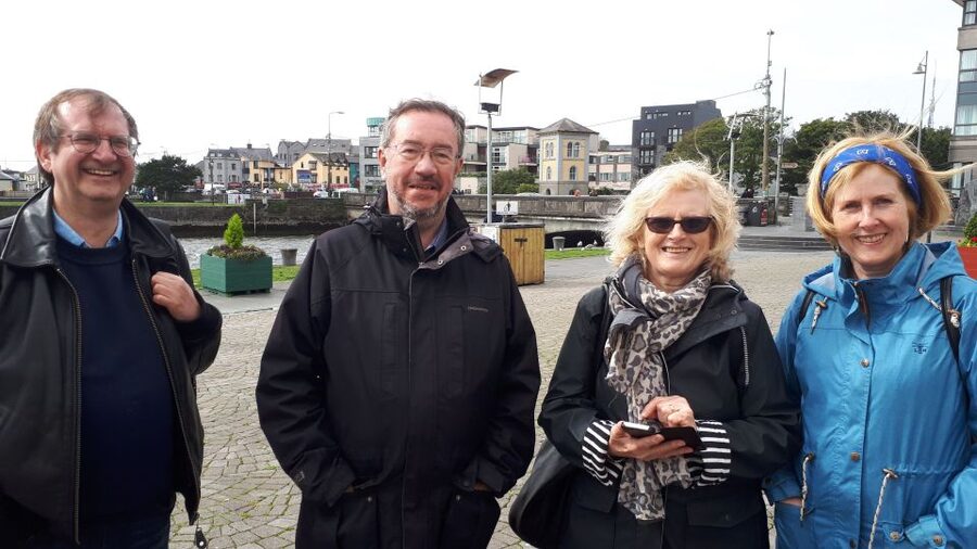 Galway City: Guided 1.5-Hour Walking Tour - Getting oriented at Browne Doorway, Eyre Square