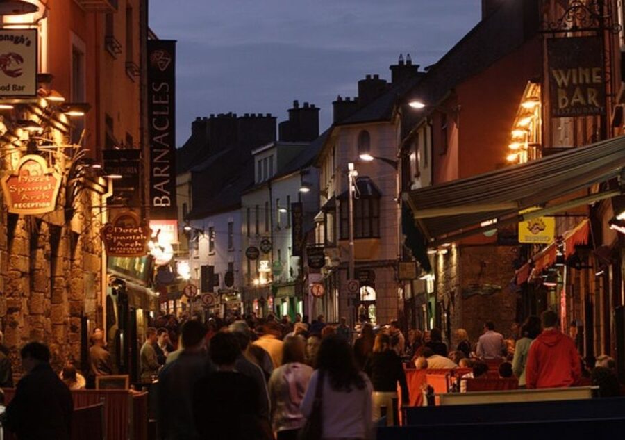 Galway: Dark History Guided City Walking Tour - Eyre Square to the Dark Streets: The 1.5-Hour Flow