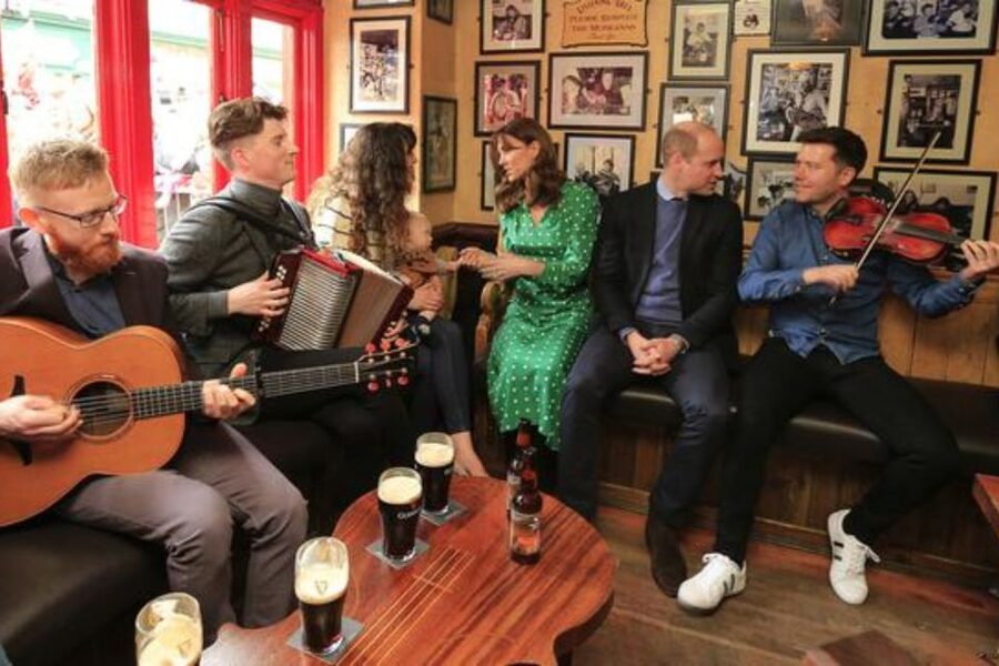 Galway: Food and Culture Walking Tour with Tastings - City Streets, Historic Landmarks, and the Medieval City Wall Scenes
