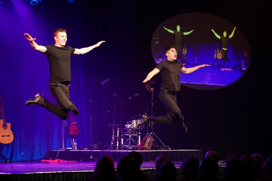 Galway: Trad on the Prom Ticket with Irish Music and Dancing - The 8:30 PM show: music, song, storytelling, and dance in one flow