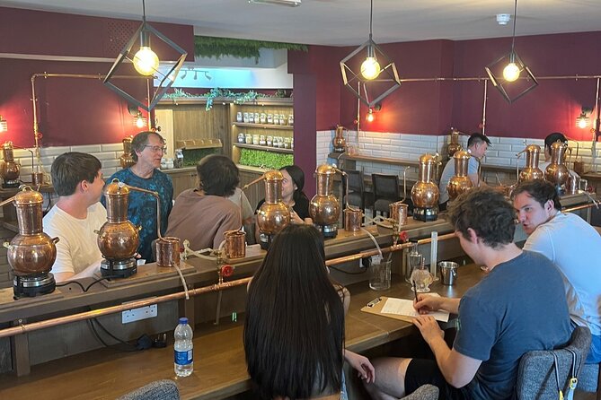 Gin-Maker's Tasting & Tour - Gin tasting and the G&T moment that makes it click