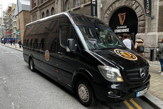 Guinness Storehouse: Entry ticket + Perfect Pint Pub Tour - Riding Dublin by O’Connell Street and the Quays, with landmark context
