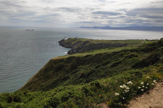 Howth Hiking Trail from Dublin: Mythology and Legend - Forest picnic, fairy houses, and the calm interlude