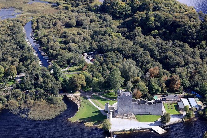 Innisfallen Island - Scenery & history of Killarney National Park - Quick highlights for Innisfallen Island and the Killarney lakes