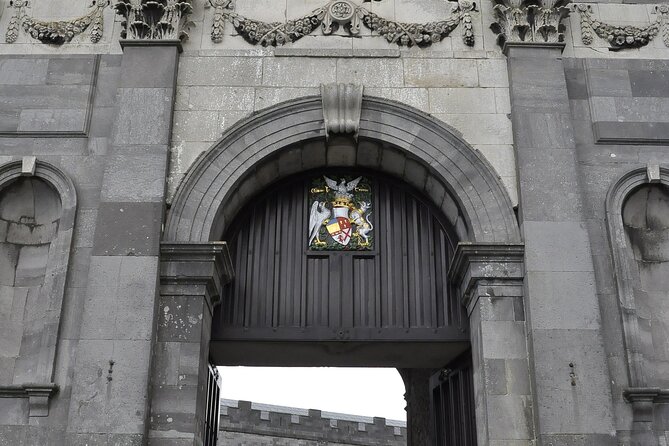Kilkenny Haunted Dark Tours - Kilkenny Castle and Shee Alms House: Power and Refuge Turn Spooky