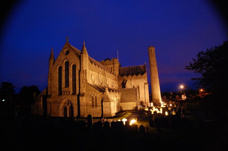 Kilkenny: St Canice's Cathedral and Round Tower Climb - St Canice’s Round Tower Climb: Ladder, Steep Steps, Big Reward